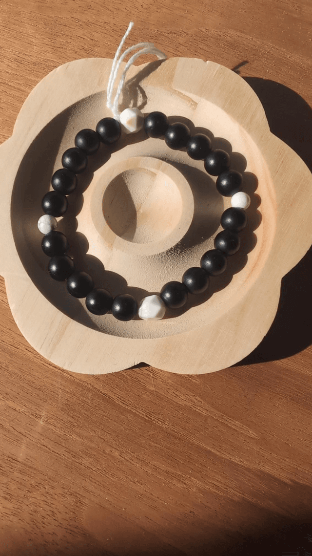 Bracelet Onyx et howlite 