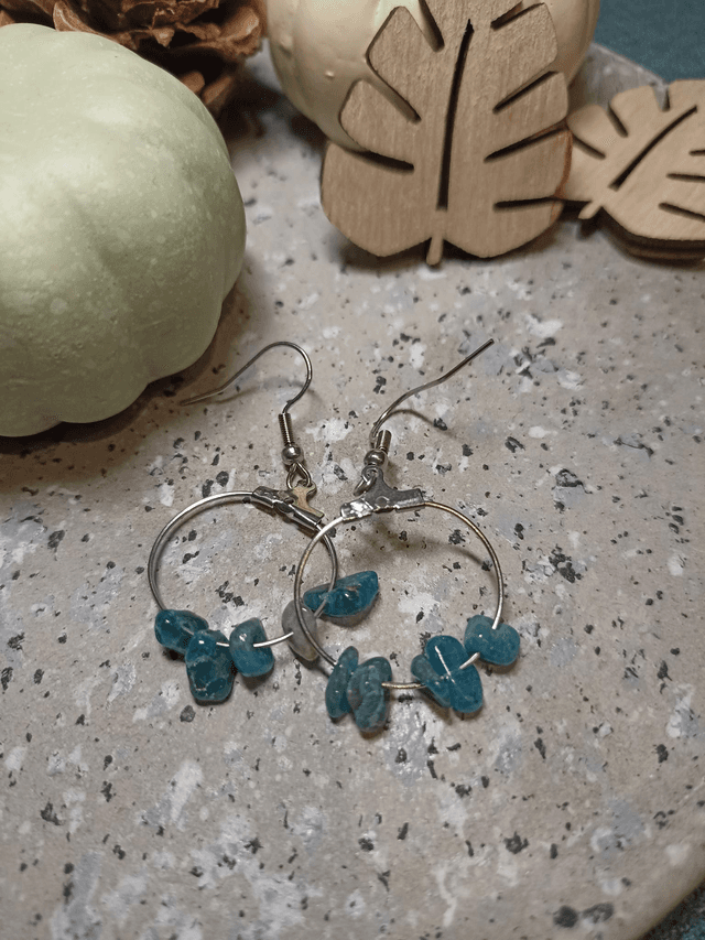 Boucles d&#039;oreilles Apatite bleue 